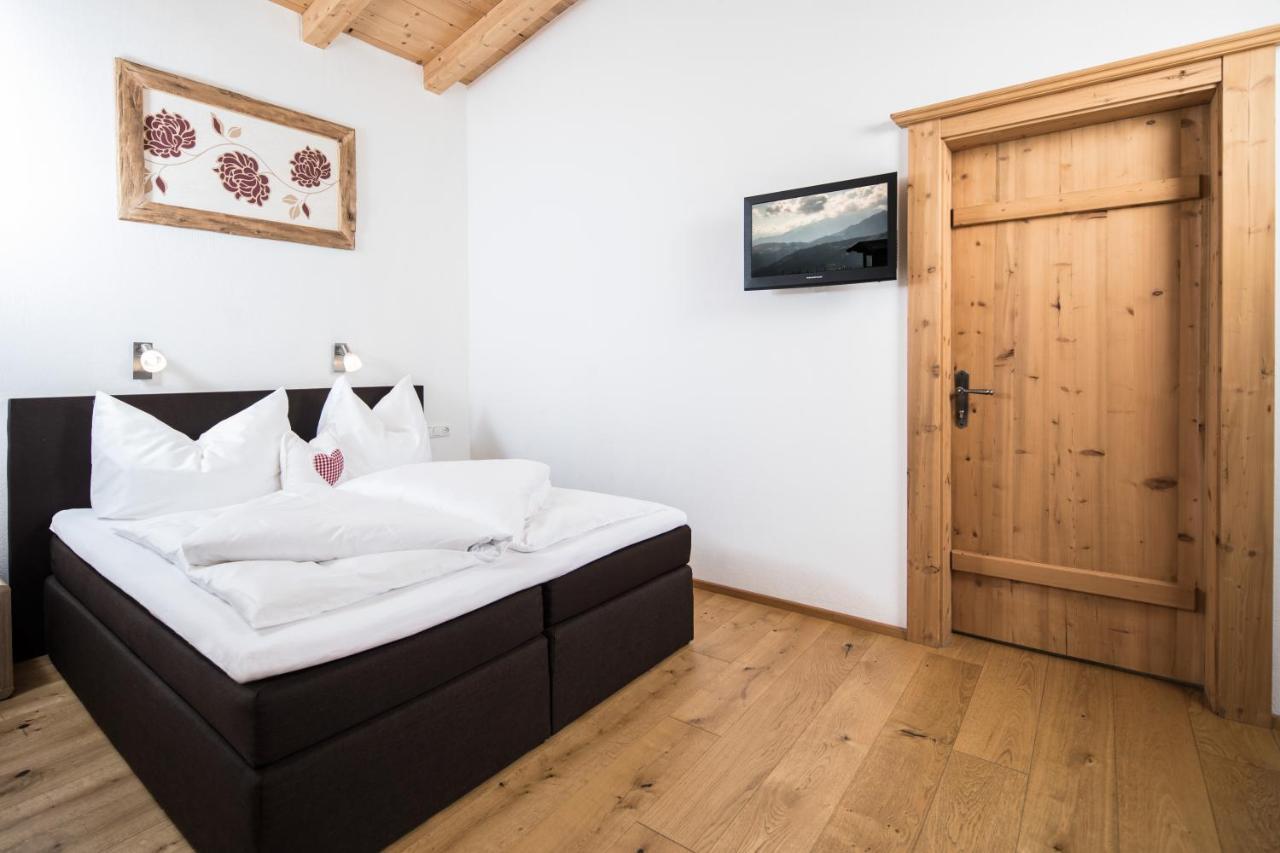 Chalets Aue Hart im Zillertal Luaran gambar