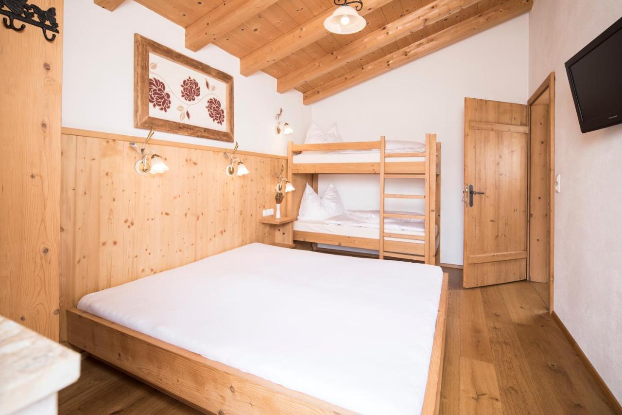 Chalets Aue Hart im Zillertal Luaran gambar