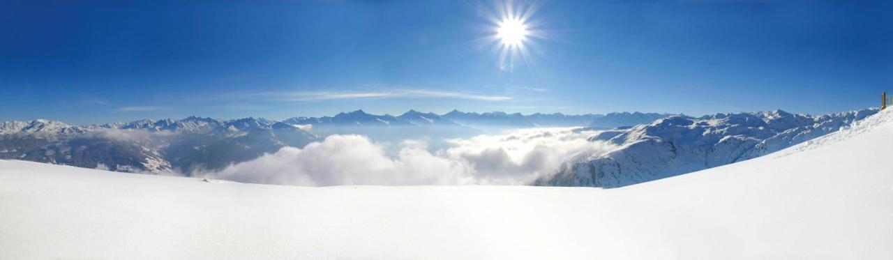 Chalets Aue Hart im Zillertal Luaran gambar