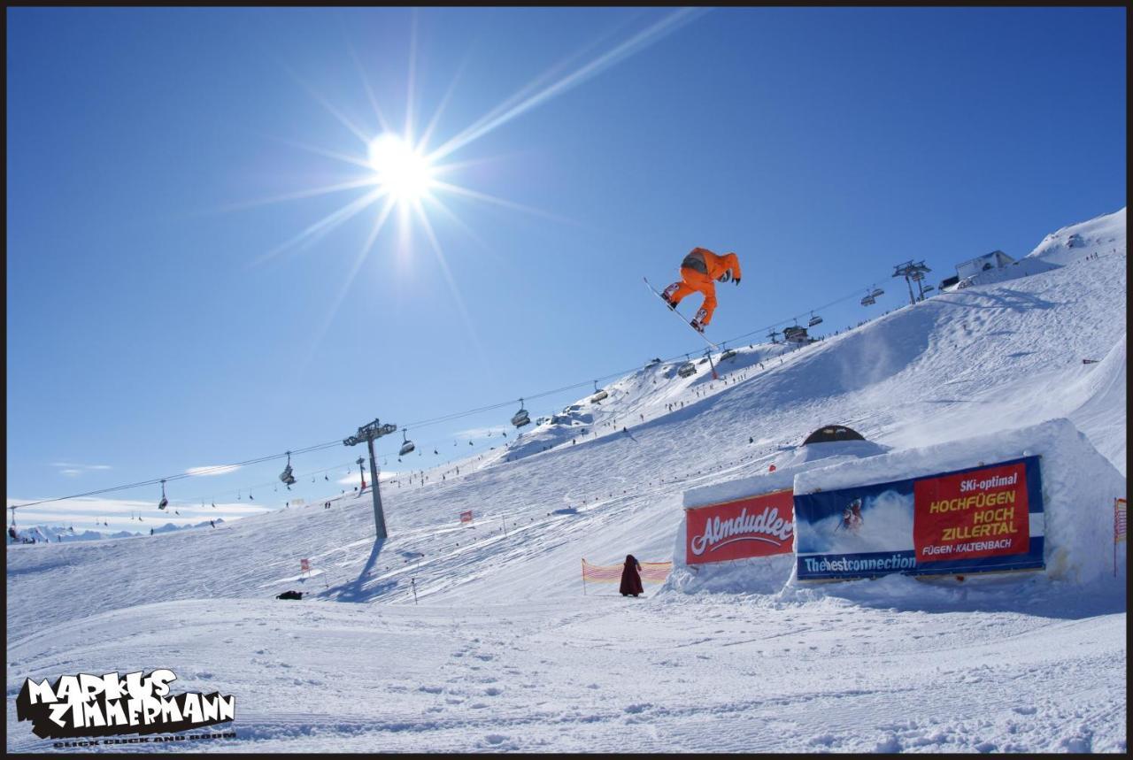 Chalets Aue Hart im Zillertal Luaran gambar